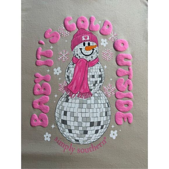 SIMPLY SOUTHERN  MEDIUM Snowman “Baby It’s Cold Outside” Tshirt - Picture 2 of 9